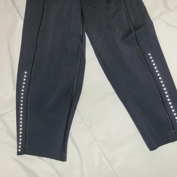 Lululemon Fast & Free 7/8 - Picture 8 of 11